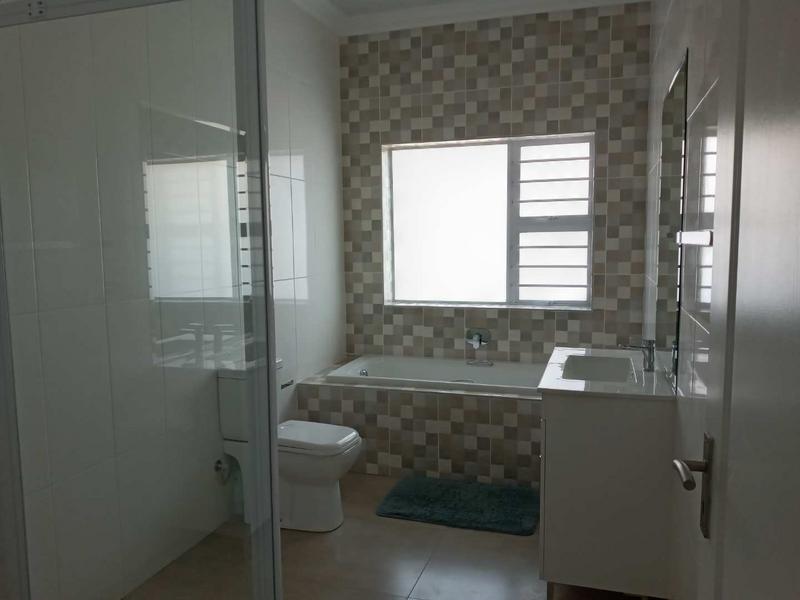 4 Bedroom Property for Sale in Menkenkop Western Cape